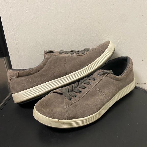 Prada 4E2336 Grey Suede Designer Sneakers Casua Shoes Size 8.5 Vintage Y2K 2000s - Picture 1 of 15